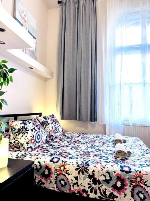 L4 Centre Stylish Flat Будапешт